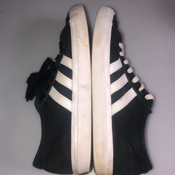 Adidas Canvas - Picture 6 of 8
